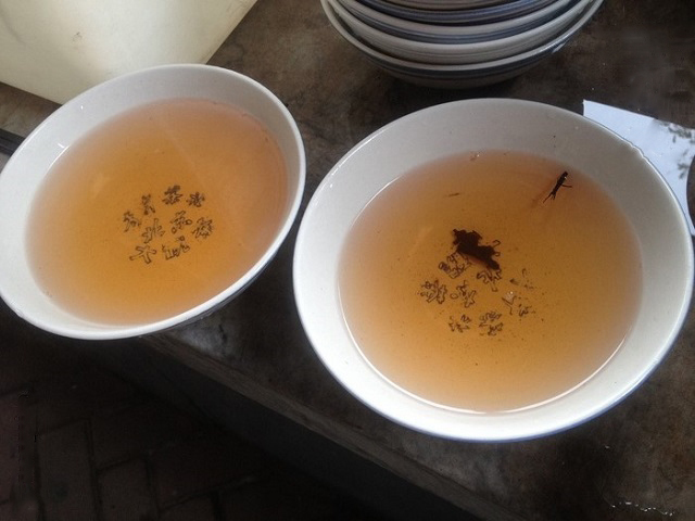 人们喝上一碗香喷喷,热腾腾的大碗茶,为的不单单是解渴,更重要的是品