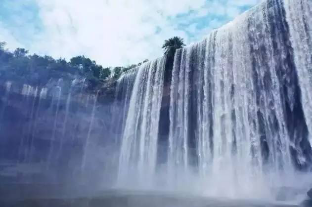万州大瀑布群,景区名闻暇迩,饮誉中外的万州大瀑布,是亚洲第一瀑!