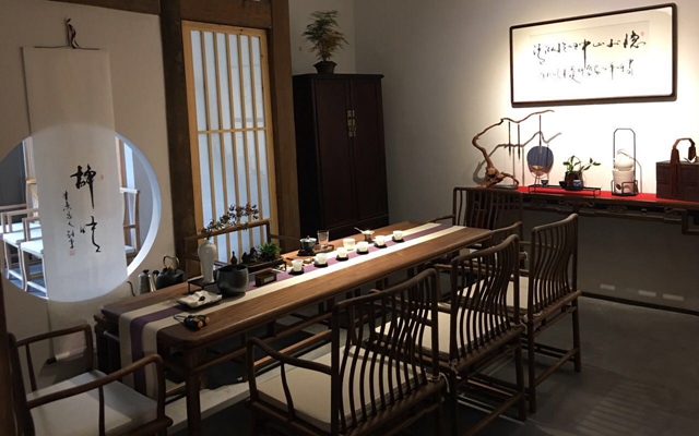 山中茶隐